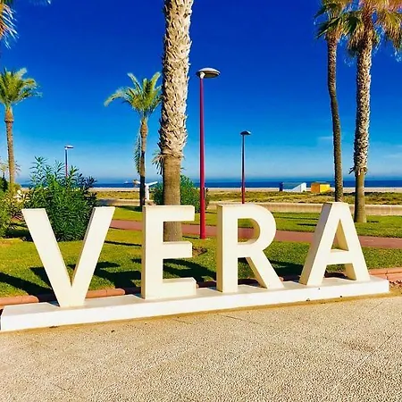 Lagunas Home, Bajo Con Terraza Al Lado De La Playa Apartamento *